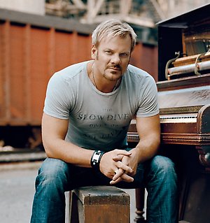 Phil Vassar will headline Festa Italiana Sunday, July 22 at 8:30 p.m. on the Spiked Island stage. Phil Vassar will headline Festa Italiana Sunday, July 22 at 8:30 p.m. on the Spiked Island stage.