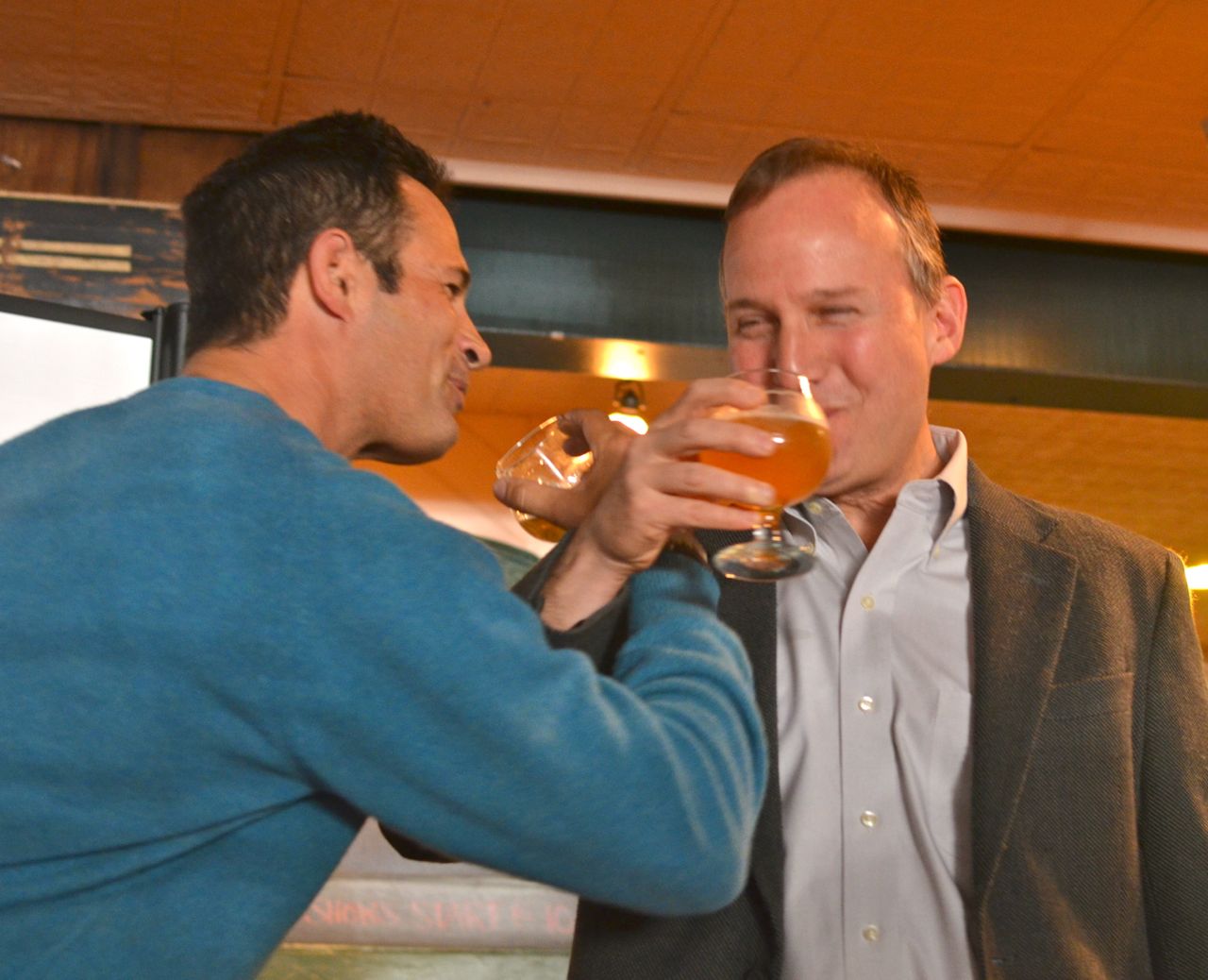 Dogfish Founder & President Sam Calagione and Gov. Markell share a special toast of DNA. Dogfish Founder & President Sam Calagione and Gov. Markell share a special toast of DNA.