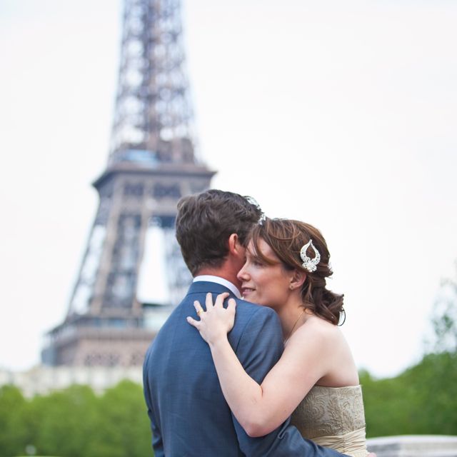 Vow-renewal and elopement ceremonies in Paris, with parisianevents.com Vow-renewal and elopement ceremonies in Paris, with parisianevents.com