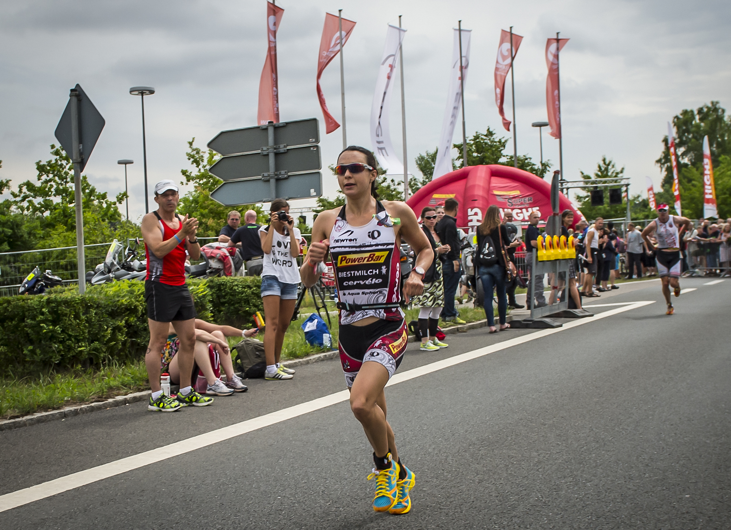 Newton Running has signed a three-year deal to sponsor Ironman triathlete Rachel Joyce. Newton Running has signed a three-year deal to sponsor Ironman triathlete Rachel Joyce.