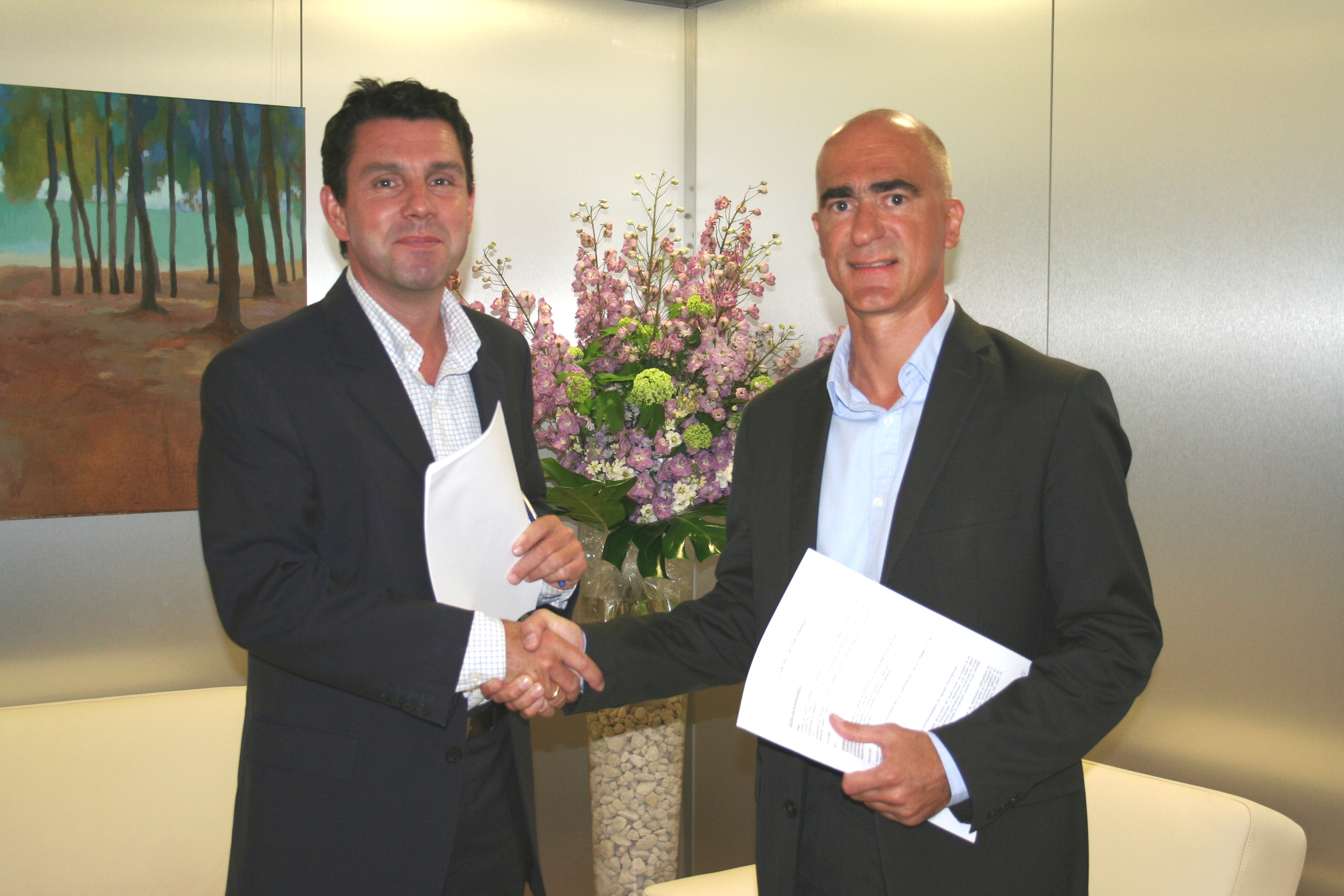 Fabien Poggi, Manager of Sage's Export division (left) and Guy Leclercq, co-founder and CEO of Deveho Consulting Fabien Poggi, Manager of Sage's Export division (left) and Guy Leclercq, co-founder and CEO of Deveho Consulting