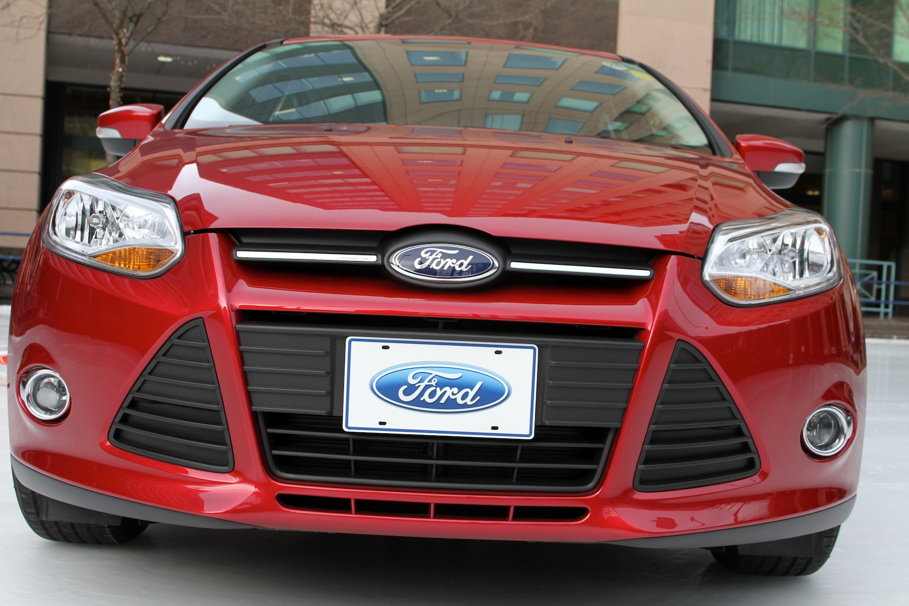 Ten eligible contestants will shoot-to-win a new Ford Focus during Labatt Blue Street Hockey Tournament Ten eligible contestants will shoot-to-win a new Ford Focus during Labatt Blue Street Hockey Tournament